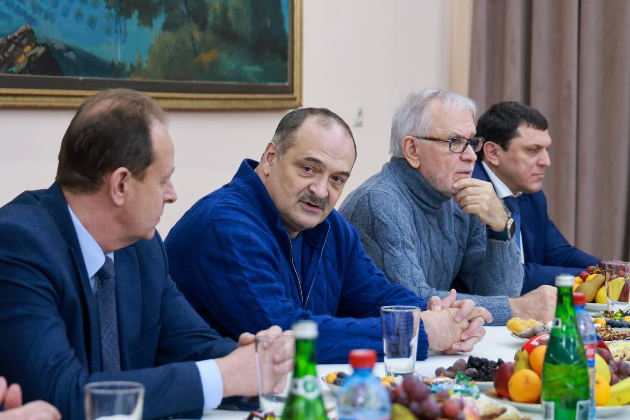 Сергей Меликов встретился с футболистами и тренерским штабом махачкалинского «Динамо»