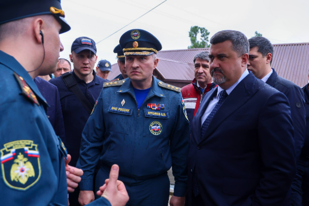 Александр Куренков и Фёдор Щукин побывали на месте обрушения многоквартирного дома в Махачкале
